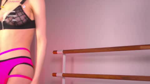 Evy  online show from November 24, 2025, 12:21 am