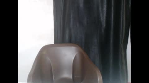 Snapshot of happyslut7 chatting on September 18, 2025, 8:33 pm happyslut7 online show from September 18, 2025, 8:33 pm