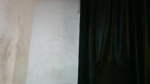Snapshot of happyslut7 chatting on October 14, 2025, 7:09 am happyslut7 online show from October 14, 2025, 7:09 am