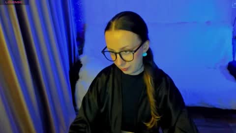 Stephanie online show from November 28, 2025, 5:26 pm