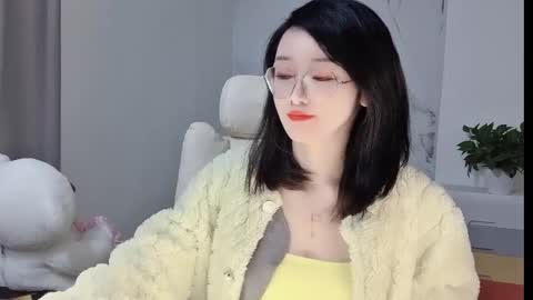 Snapshot of happysweetie168 chatting on March 8, 2025, 4:56 am Daisy online show from March 8, 2025, 4:56 am