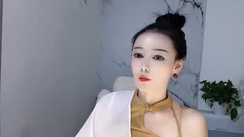 Snapshot of happysweetie168 chatting on September 17, 2025, 6:04 am Daisy online show from September 17, 2025, 6:04 am