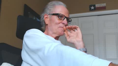 Snapshot of hard4_all_2see chatting on January 9, 2026, 8:54 pm hard4_all_2see online show from January 9, 2026, 8:54 pm