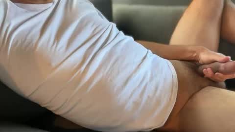 Snapshot of hardbecauseofyou chatting on February 16, 2026, 7:21 pm hardbecauseofyou online show from February 16, 2026, 7:21 pm