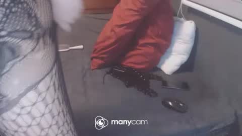 Snapshot of hardfucking_mistress chatting on March 3, 2025, 9:33 am Irina online show from March 3, 2025, 9:33 am