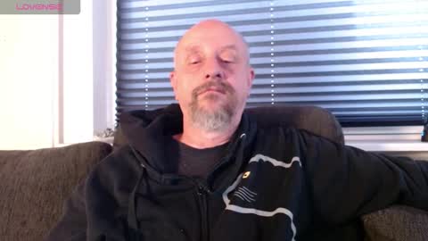 MrLazy online show from September 15, 2025, 7:41 am