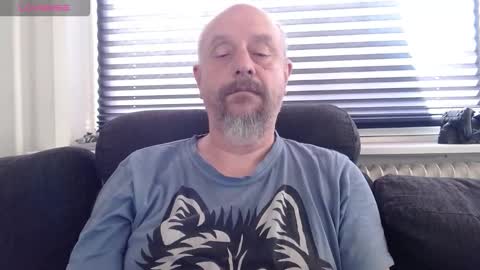 MrLazy online show from September 26, 2025, 10:19 am