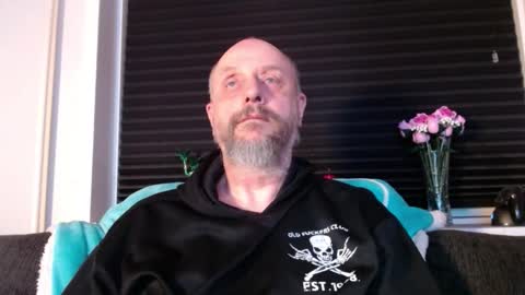 MrLazy online show from February 4, 2026, 5:30 pm