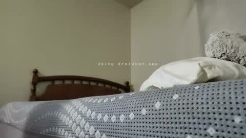HardNhor3y online show from May 18, 2026, 4:07 am