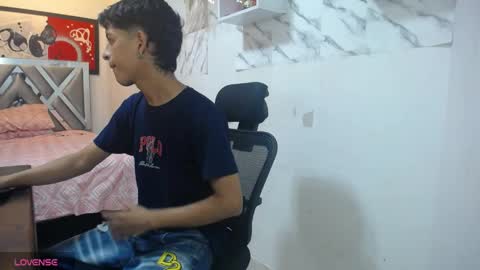 Snapshot of hardsexlove08 chatting on May 16, 2026, 7:12 pm Andres Dean online show from May 16, 2026, 7:12 pm