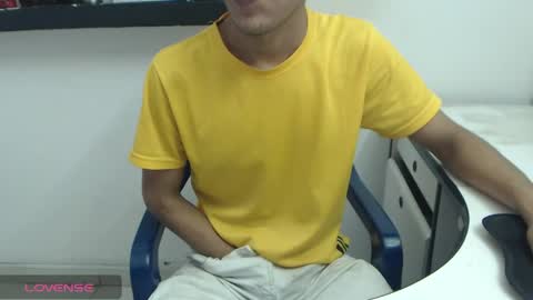 Snapshot of hardsexlove08 chatting on May 25, 2026, 10:16 pm Andres Dean online show from May 25, 2026, 10:16 pm