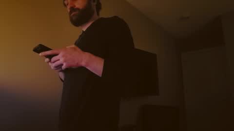 Tom online show from December 8, 2024, 2:18 am