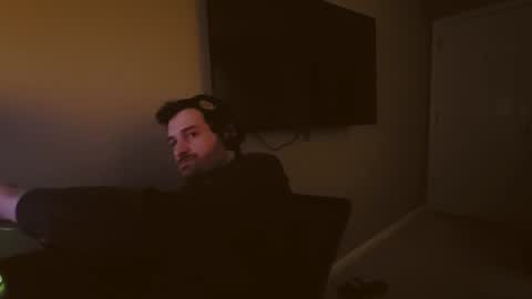 Tom online show from December 11, 2024, 8:39 pm