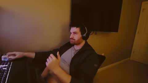 Tom online show from December 15, 2024, 4:07 am