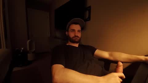 Tom online show from September 10, 2025, 7:41 am