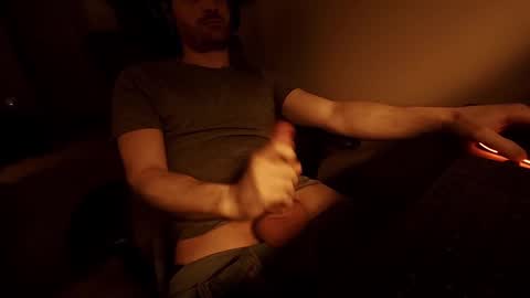 Tom online show from September 26, 2025, 5:44 am