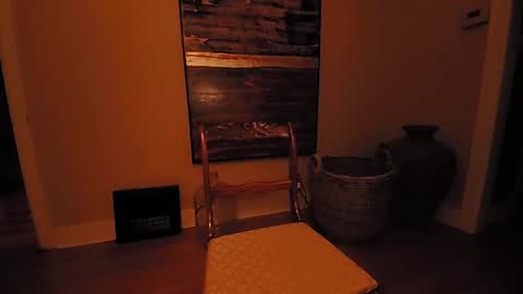 Tom online show from October 8, 2025, 5:38 am