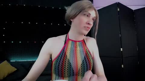 Miss Hardy online show from December 14, 2025, 5:46 am