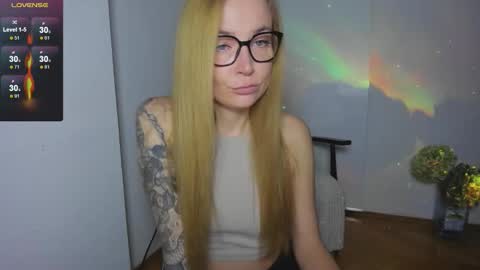 Snapshot of harley_everly chatting on November 5, 2025, 5:02 pm Tasya online show from November 5, 2025, 5:02 pm