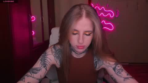 Julia online show from January 9, 2025, 4:41 am