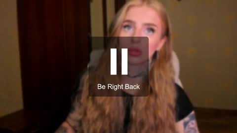 Julia online show from September 18, 2025, 5:31 am