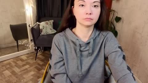 Snapshot of harmoni_love chatting on April 27, 2026, 5:16 am Alice online show from April 27, 2026, 5:16 am