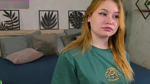 Snapshot of harmony_mills chatting on September 22, 2025, 12:01 am Christine online show from September 22, 2025, 12:01 am