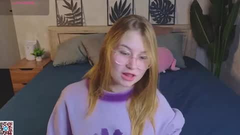 Snapshot of harmony_mills chatting on September 26, 2025, 12:14 am Christine online show from September 26, 2025, 12:14 am