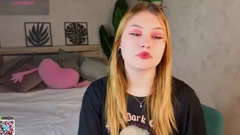 Snapshot of harmony_mills chatting on September 29, 2025, 12:05 am Christine online show from September 29, 2025, 12:05 am