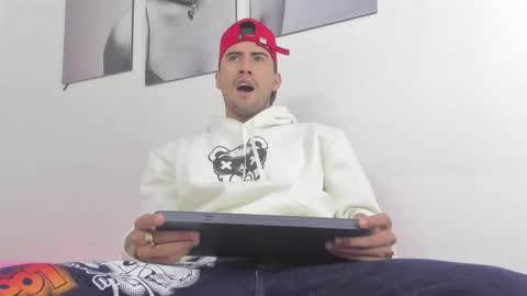 Snapshot of harold_999 chatting on November 6, 2025, 8:43 pm harold_999 online show from November 6, 2025, 8:43 pm