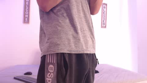 Snapshot of harrythomson1 chatting on December 27, 2024, 7:35 pm harry thomson online show from December 27, 2024, 7:35 pm