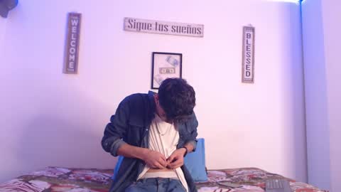 Snapshot of harrythomson1 chatting on January 17, 2025, 9:39 am harry thomson online show from January 17, 2025, 9:39 am