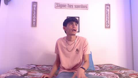 Snapshot of harrythomson1 chatting on January 18, 2025, 2:03 am harry thomson online show from January 18, 2025, 2:03 am