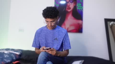 Snapshot of harrytwink18 chatting on December 23, 2024, 1:24 pm HARRY online show from December 23, 2024, 1:24 pm