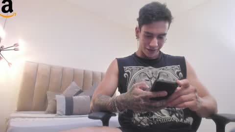 Harry Jones online show from December 3, 2024, 8:28 pm