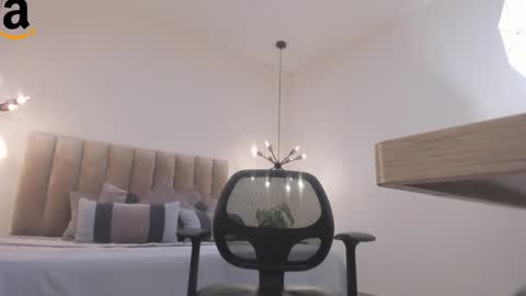 Harry Jones online show from December 8, 2024, 5:44 pm