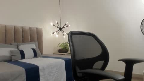 Harry Jones online show from February 1, 2025, 5:37 pm