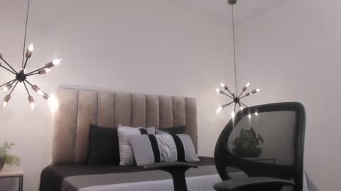 Harry Jones online show from February 19, 2025, 5:27 pm