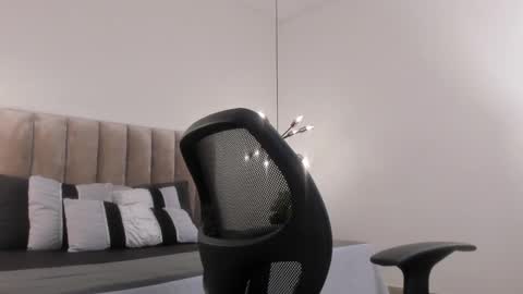 Harry Jones online show from February 22, 2025, 5:57 pm