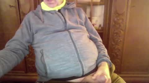 Snapshot of hartwichser1 chatting on October 24, 2025, 5:20 pm hot n  nasty online show from October 24, 2025, 5:20 pm