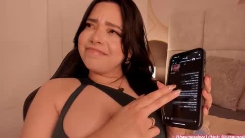 Snapshot of has_gonzalezz chatting on March 11, 2026, 4:18 am has_gonzalezz online show from March 11, 2026, 4:18 am