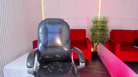 Snapshot of hasleycarter chatting on January 6, 2026, 11:18 pm HasleyCarter online show from January 6, 2026, 11:18 pm