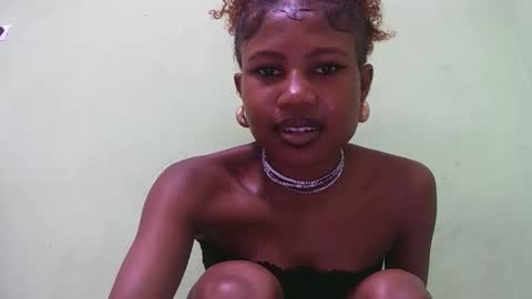 Snapshot of hasleyinah chatting on April 30, 2026, 9:30 pm hasleyinah online show from April 30, 2026, 9:30 pm