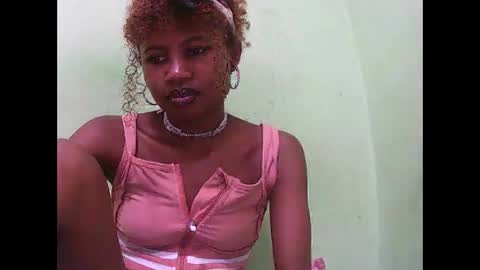 Snapshot of hasleyinah chatting on May 6, 2026, 8:08 am hasleyinah online show from May 6, 2026, 8:08 am