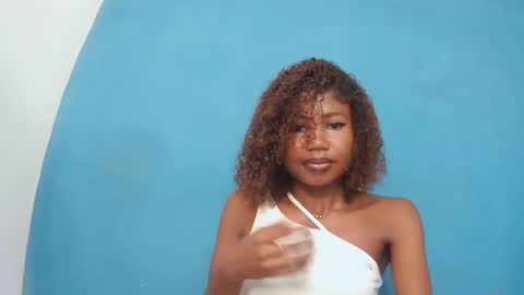 Snapshot of hasleyinah chatting on May 24, 2026, 7:13 am hasleyinah online show from May 24, 2026, 7:13 am