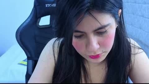 hasszul_2 online show from March 11, 2026, 12:22 pm