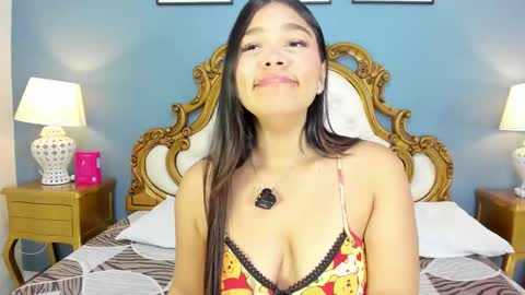 hatsajones online show from February 19, 2026, 4:08 am