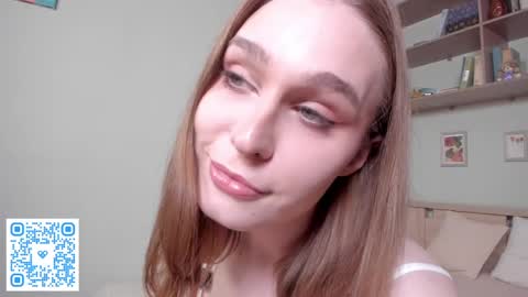 Mia online show from April 18, 2026, 3:16 pm