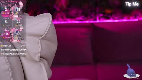 haylaamber online show from March 12, 2025, 1:51 pm