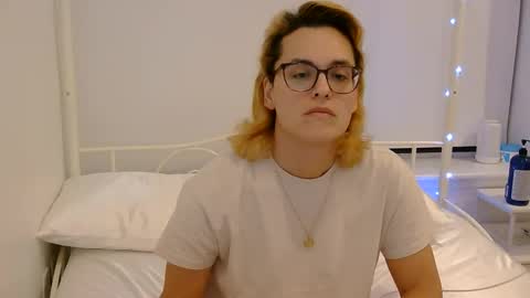 hazelraven25 online show from October 30, 2025, 1:07 am